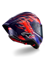 Alpinestars Supertech R10 Limited Edition Flyte Helm, integrale racehelm, glanzend dieppaars en blauw met oranje en rode vlammen-graphics, met wit Alpinestars-logo en aerodynamische achterspoiler, hoogwaardige hoofdbescherming voor de motorsport