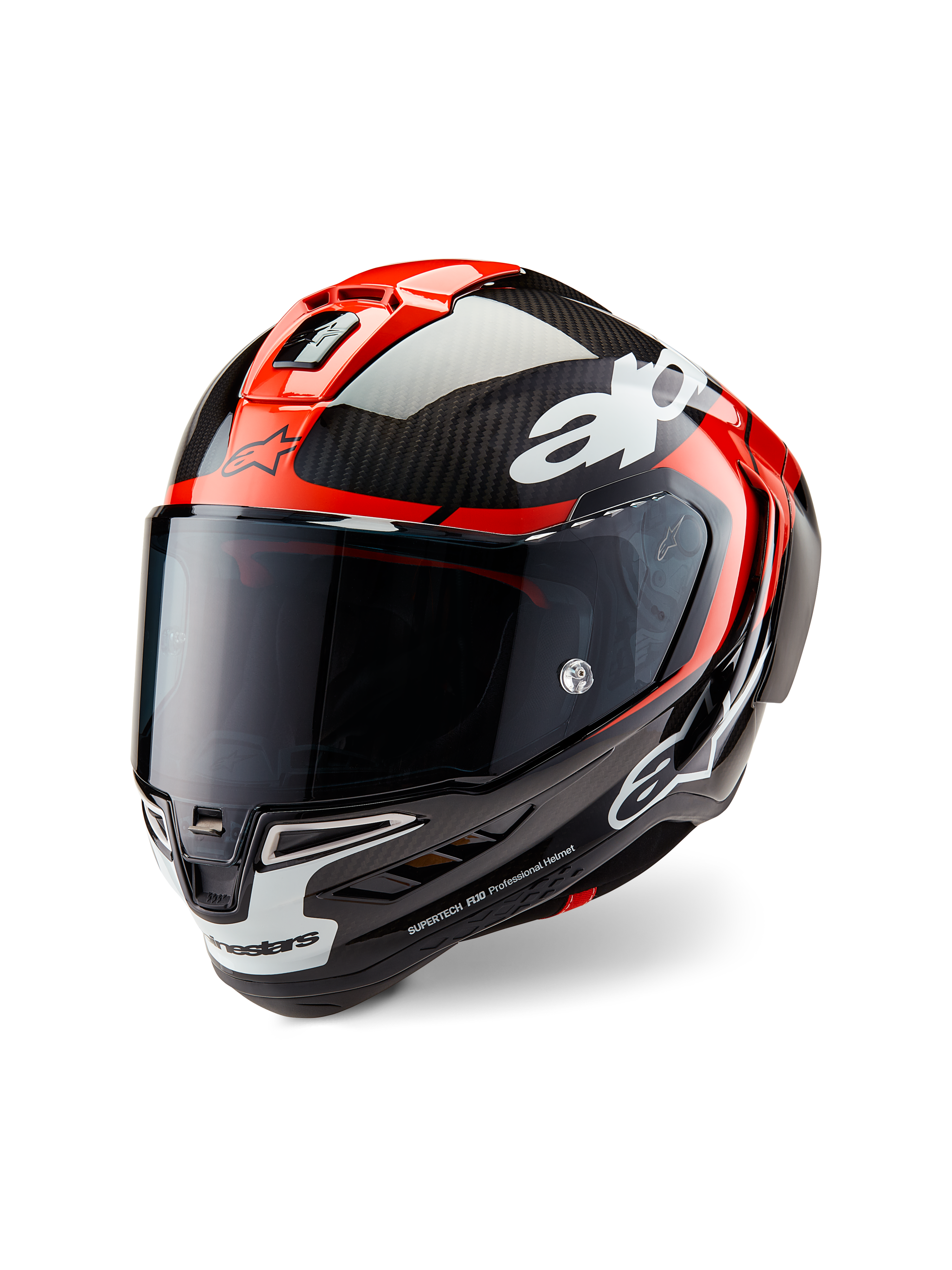 Alpinestars Supertech R10 Element helm, race-motorhelm, zwart carbon, helderrood en glanzend wit, driekwart vooraanzicht met een donker getint vizier, met een glanzende carbon schaal, rode ventilatieopeningen bovenop, witte accenten op de kin en opvallende Alpinestars-branding, ontworpen voor aerodynamische raceprestaties.