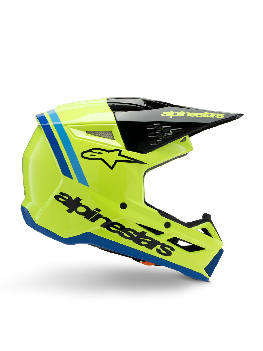 Alpinestars S-M3 Youth Radium helm, motorcrosshelm voor jongeren, fel fluorgeel met zwarte en blauwe accenten, zijaanzicht met aerodynamisch ontwerp, zwarte klep met geel logo, opvallende zwarte merknaam op de zijkant, ECE 22.06 gecertificeerde bescherming voor off-road racen