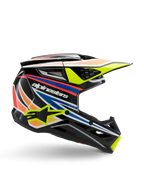 Alpinestars S-M3 Youth Wurx helm, jeugd motorcrosshelm, zwart met gele, blauwe, rode en oranje grafische strepen, zijprofiel met aerodynamisch vizier en glanzende afwerking, voorzien van wit Alpinestars logo en gele ster-graphic