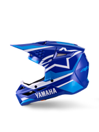 Yamaha S-M3 Youth Motocross Helmet, jeugd motorcrosshelm, blauw wit glanzend, zijaanzicht, met opvallende Yamaha-branding op de kinbeschermer en Alpinestars ster-logo, gestroomlijnde aerodynamische schaal met meerdere ventilatieopeningen en geïntegreerde klep.
