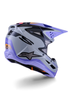 Alpinestars S-M3 Jettson jeugdhelm, motorcrosshelm, grijs, paars en zwart glanzend, driekwart achteraanzicht, voorzien van een paars vizier, zwart Alpinestars-logo en meerdere ventilatieopeningen, strak ontwerp voor off-road racen voor de jeugd
