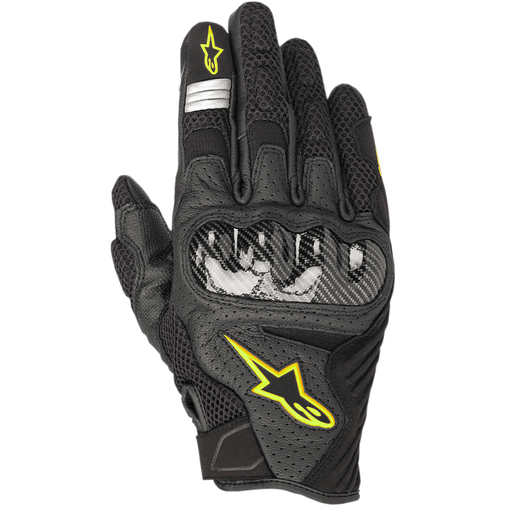 Alpinestars SMX-1 Air V2 motorhandschoenen, zwart met fluorescerend gele accenten, carbon knokkelbeschermer, constructie van mesh en geperforeerd leer voor ademend vermogen, geel Astars-logo, zilveren reflecterende details op de wijsvinger