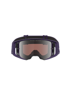 Alpinestars Limited Edition HUNTA96 XXV Supertech Vision Goggles, motorcrossbril, paars en wit met zilveren spiegelende lens, vooraanzicht met spiegelende lens en 'ONE GOAL. ONE VISION.' tekst, breed perifeer frame-ontwerp voor off-road racen