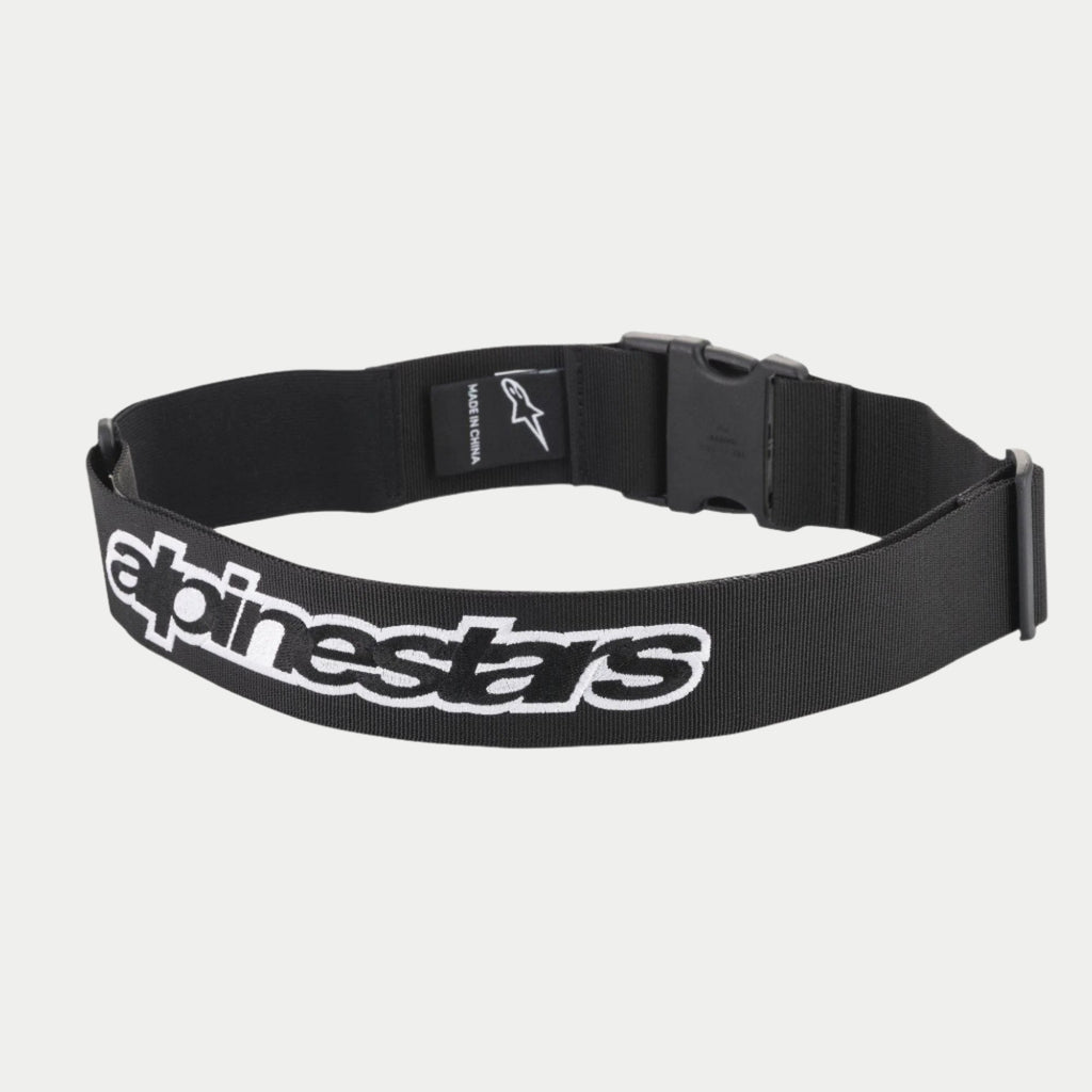Alpinestars Pit Radio Riem, zwarte technische gereedschapsriem met een wit geborduurd Alpinestars-logo, kunststof clipgespsluiting en elastische poly-stof voor gebruik door pitcrews.