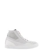 Alpinestars Stated Shoes, urban motorsneakers, wit en koel grijs, hoge sneaker met geribbelde gebreide enkelkraag, bovenwerk van nubuck en canvas, witte gevulkaniseerde rubberen zool, minimalistisch retro design met rood logodetail op de tong