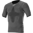 Alpinestars Roost Basislaag Top, antraciet zwart performance shirt met korte mouwen, getextureerde ribstof met zwart geometrisch patroon, nauwsluitend sportief ontwerp voor motorcross en off-road